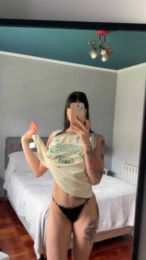 pale tummy out… like it? :3