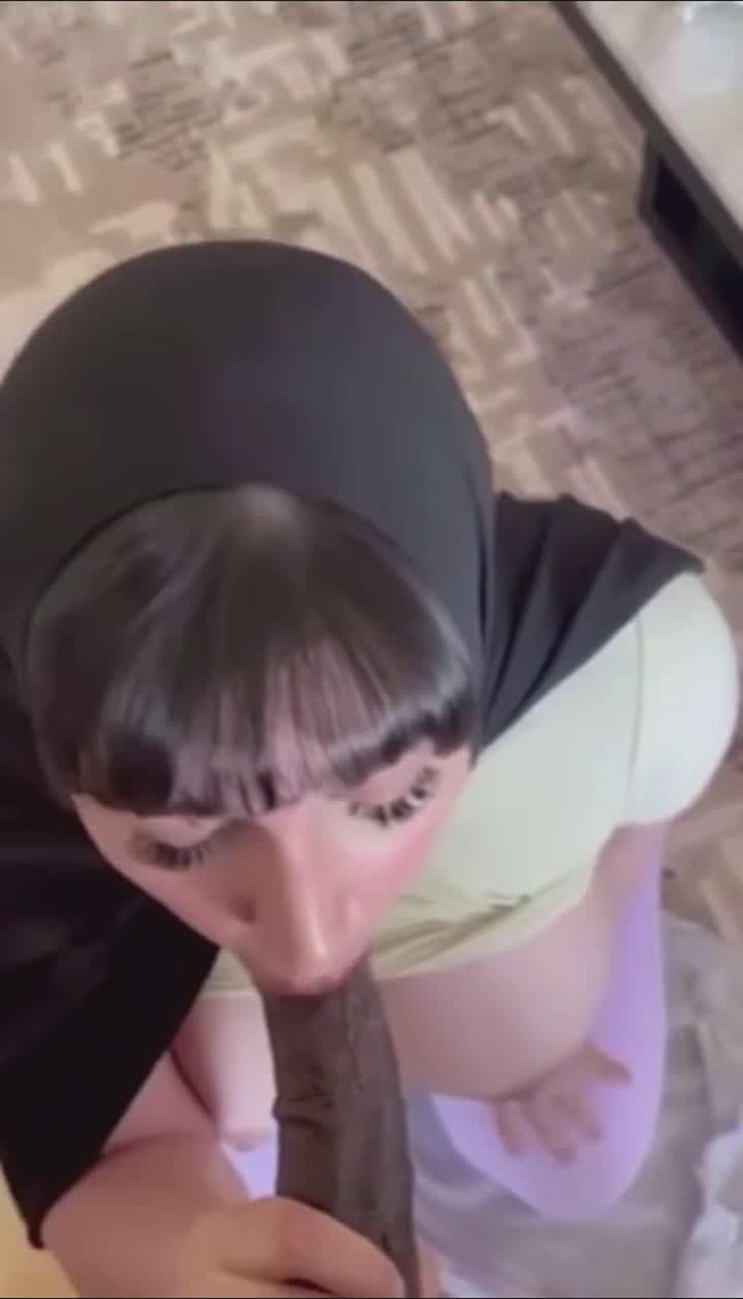 GIF thumbnail