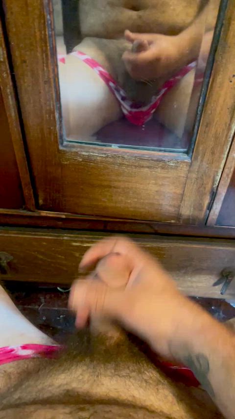 Mirror mirror on the wall, who’s the noisiest of them all