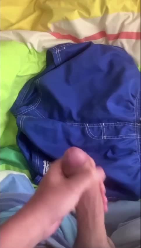 Cumming in distance💦💦💦