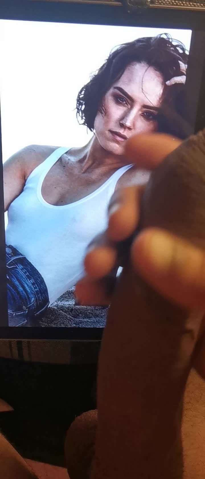 Daisy Ridley - Doing requested jerking videos now. Kik: AB.2991