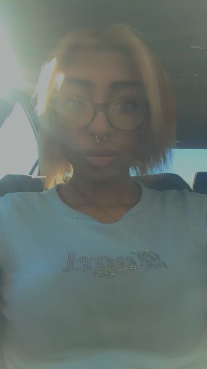 goth slut flashing in the car😘😈