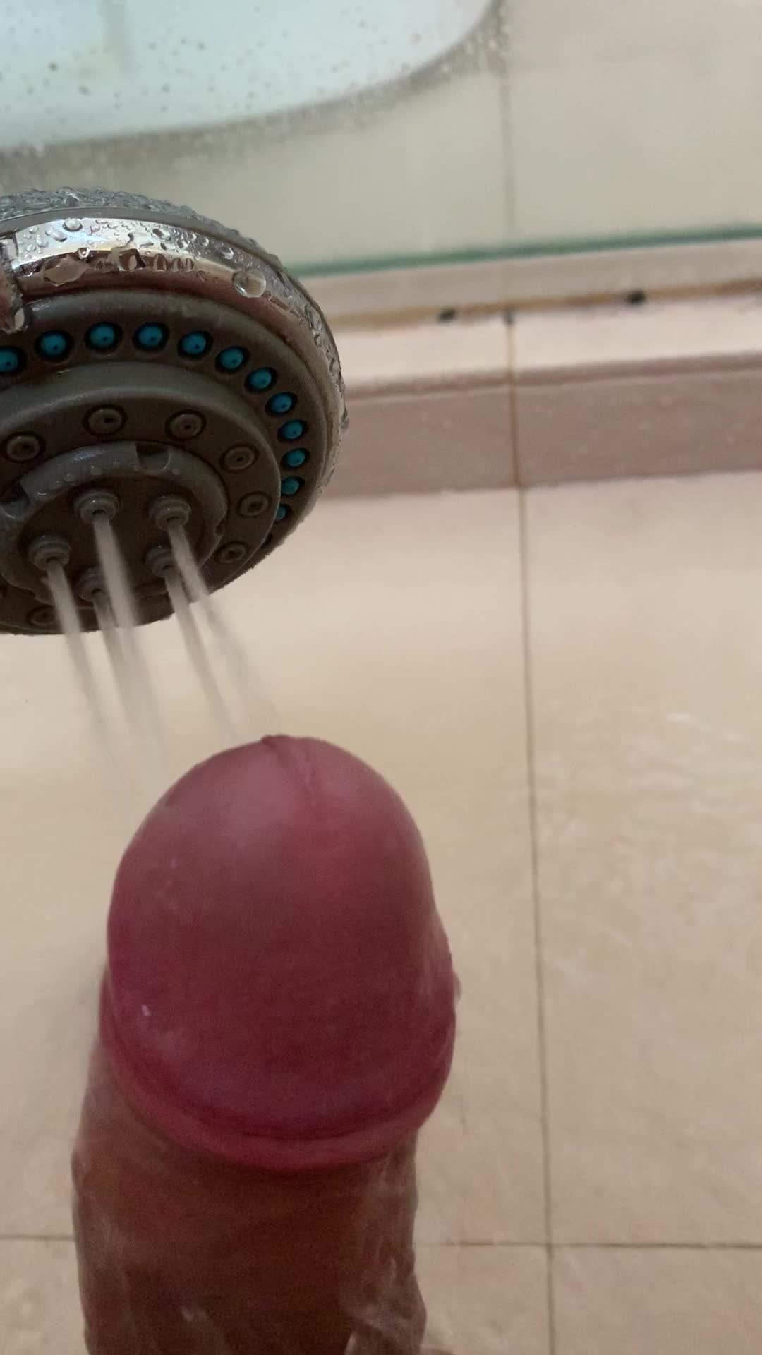 First of many ruined orgasms today but gfycat only allows 1 min videos :/
