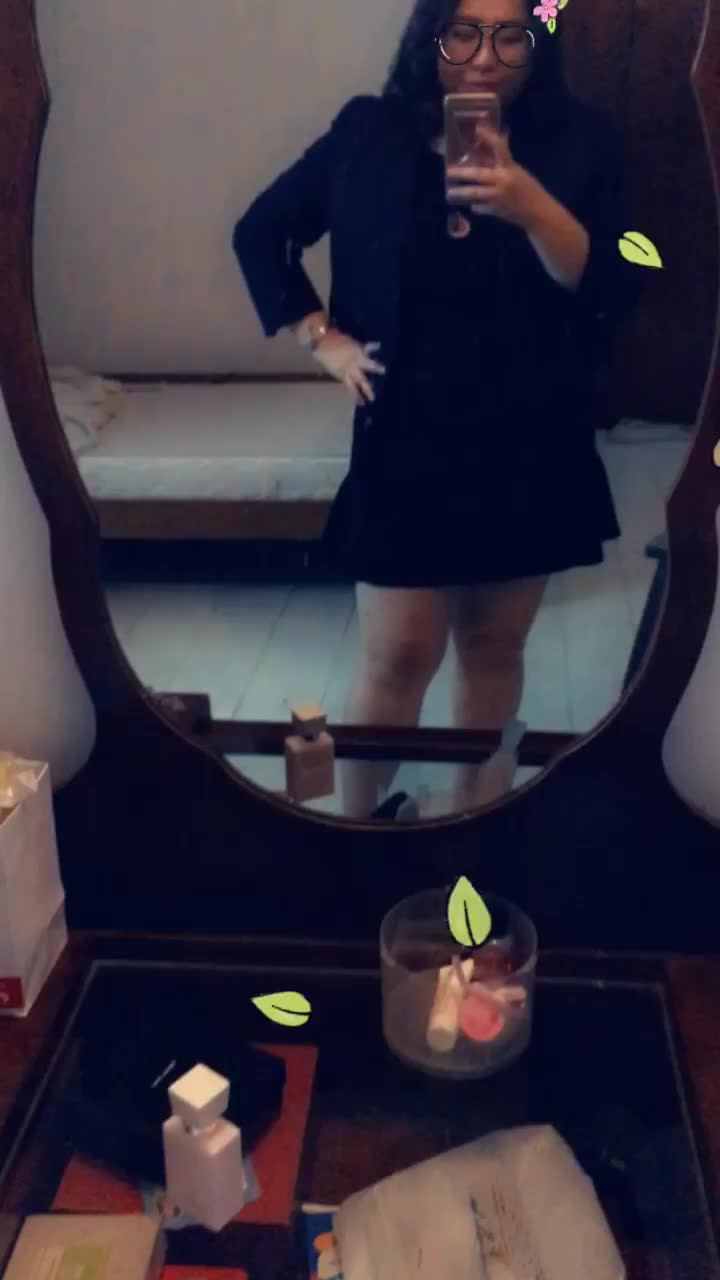 When I say let’s keep in touch, I really mean I wish that you’d fuck me