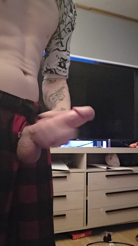 [30] Woke up and had a huge woody so I had to get some help from my goddess to get me to cum