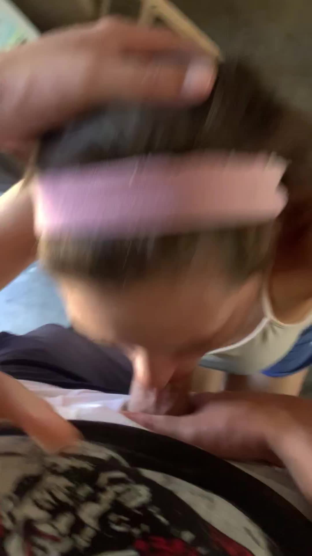 I fuck her mouth & she gets an amazing facial