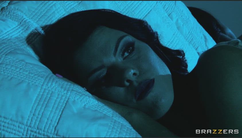 What a surprising scene! I still can't understand how Johnny could let Kendra be idle and sad like that