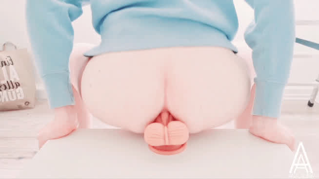 Hey im alina, im 21 years old and i love anal thumbnail