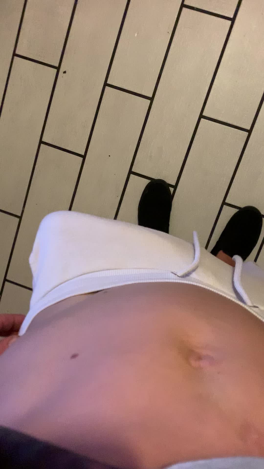 Mid-week reveal xxx