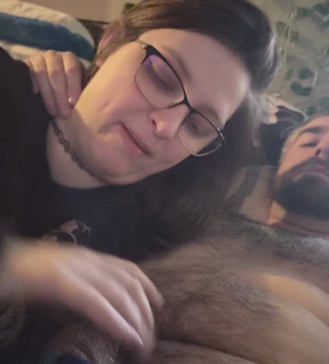 A MILF that knows a way around a cock.