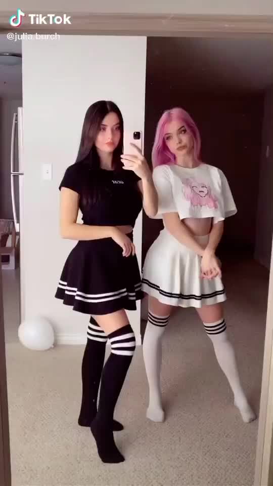 Twins Are Always The Best 💯👇CHECK COMMENTS FOR T!K T0K TH0T$ DEC20 UPDATED ALBUM👇