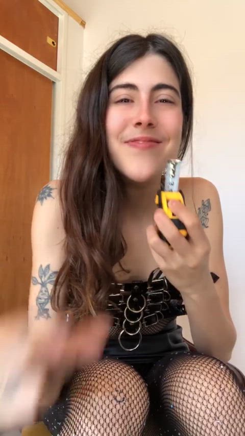 im measuring that pee pee and comparing it with stuff I have home, but all the stuff is aure much useful than your shrimpy!
