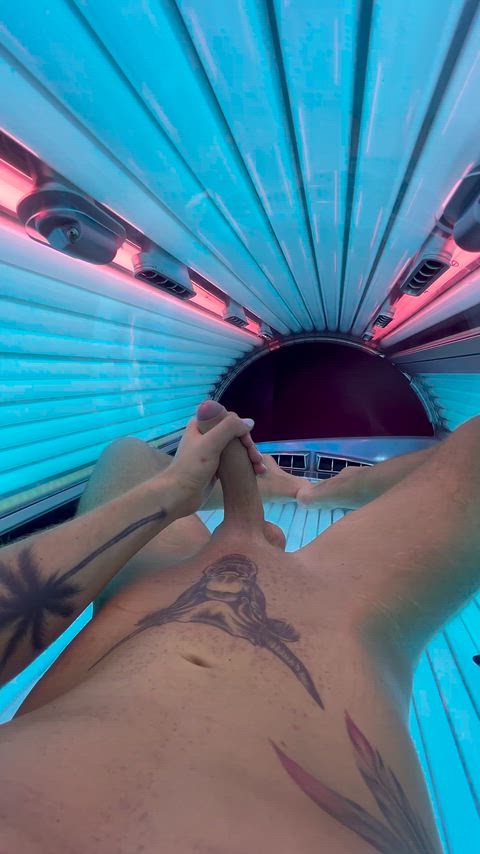 Sizzling hot cock up right here