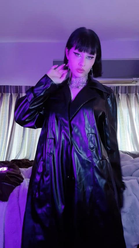 your goth fuck doll, handle me with care