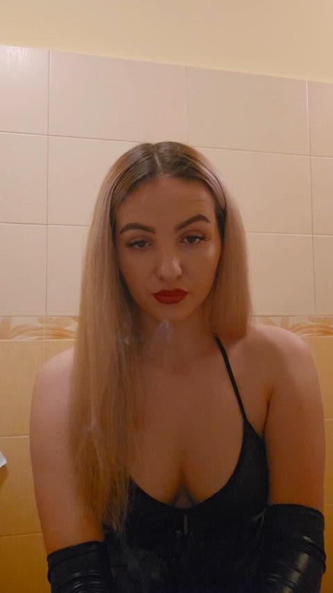 Bitch face smoking girl