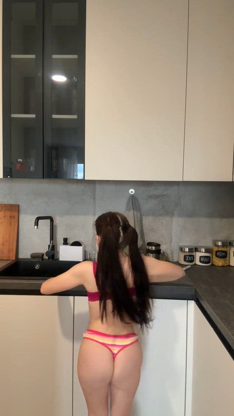 i know im smol but am i gf material?