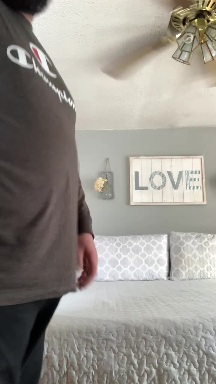 Never posted here but here is my husband with the best dad bod I know! 🥰😍🥰