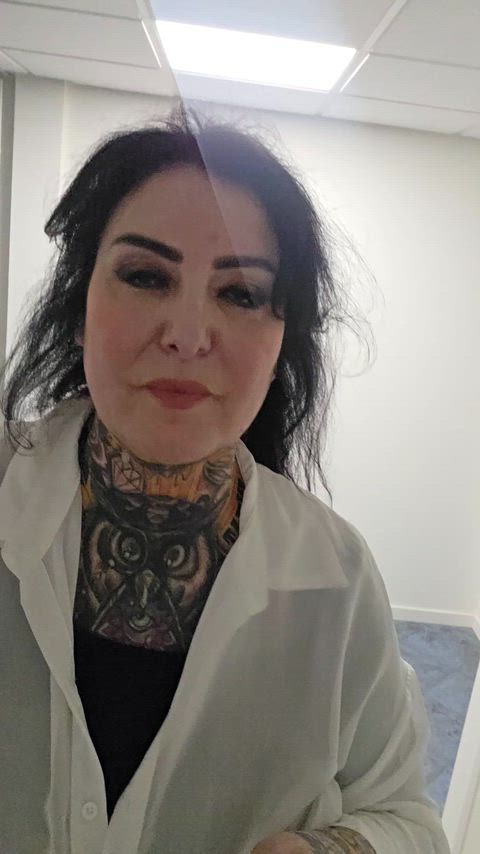 Amateur Big Tits MILF Porn GIF by tattoobayo