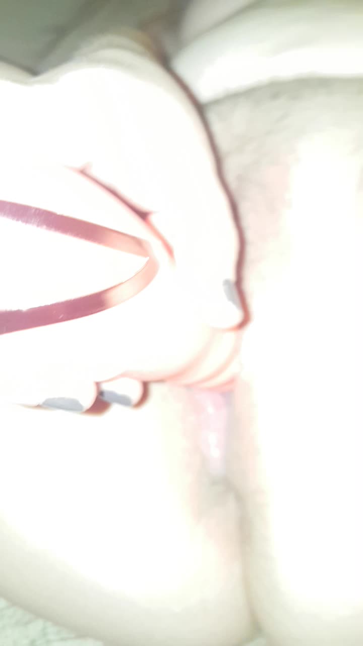 I can't last 5 minutes using my thrusting vibrator. 😍 Xx