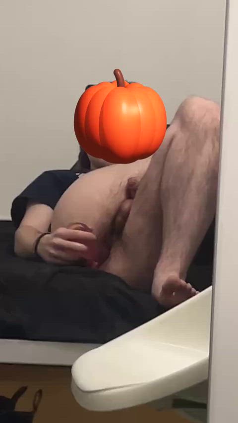 it’s spooky month :3 (m19)