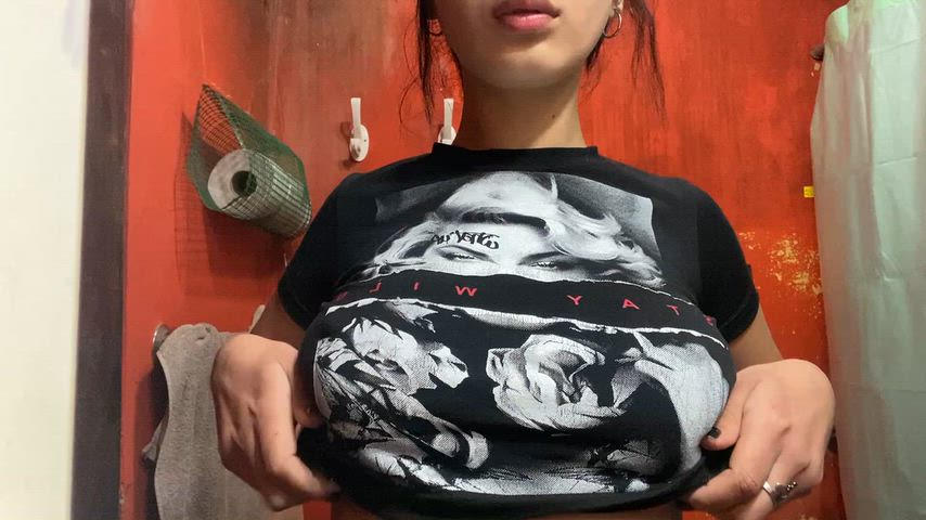 Daddy likes the way they drop 🤭 thumbnail