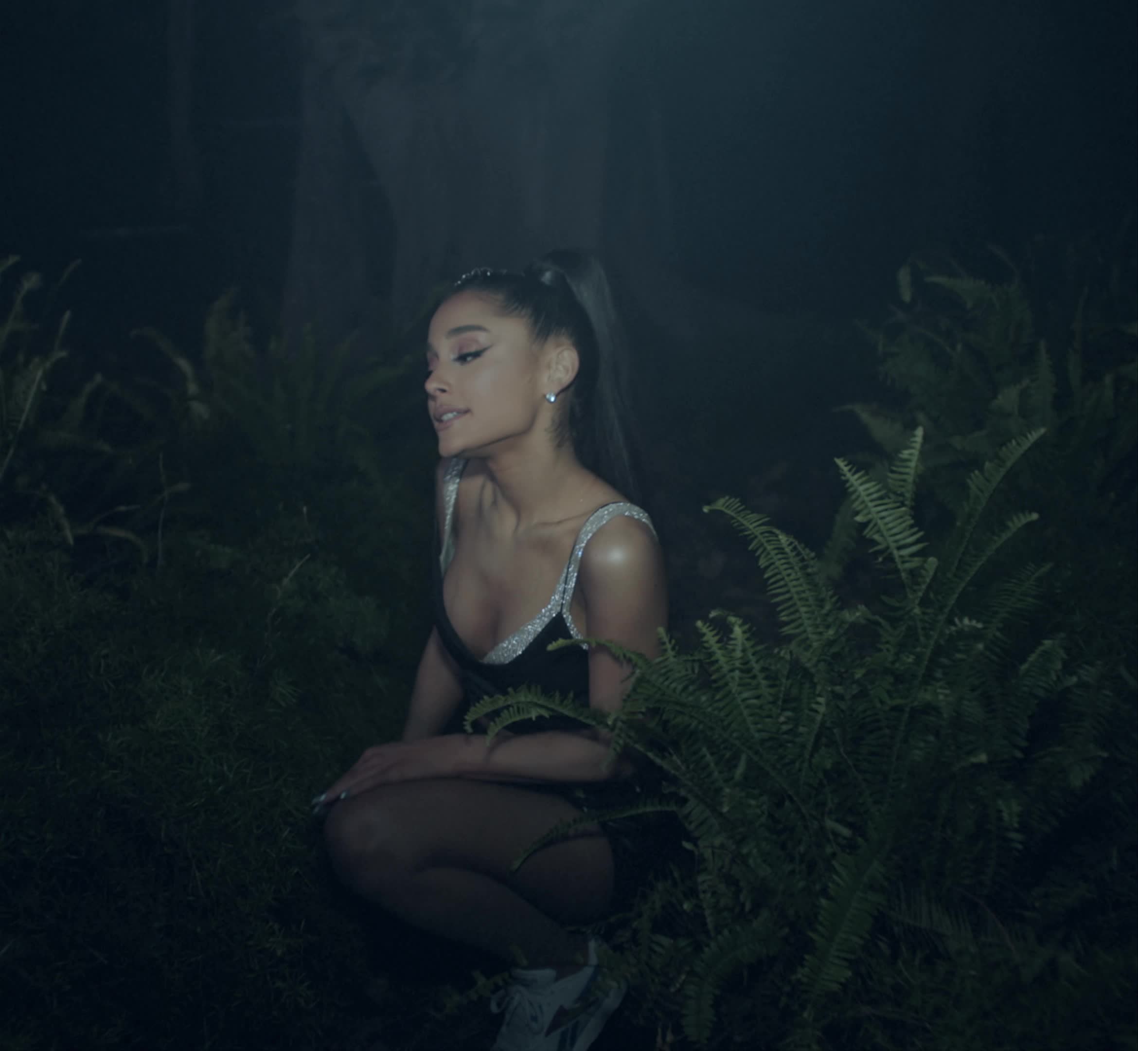 I wanna use Ariana Grande SO bad