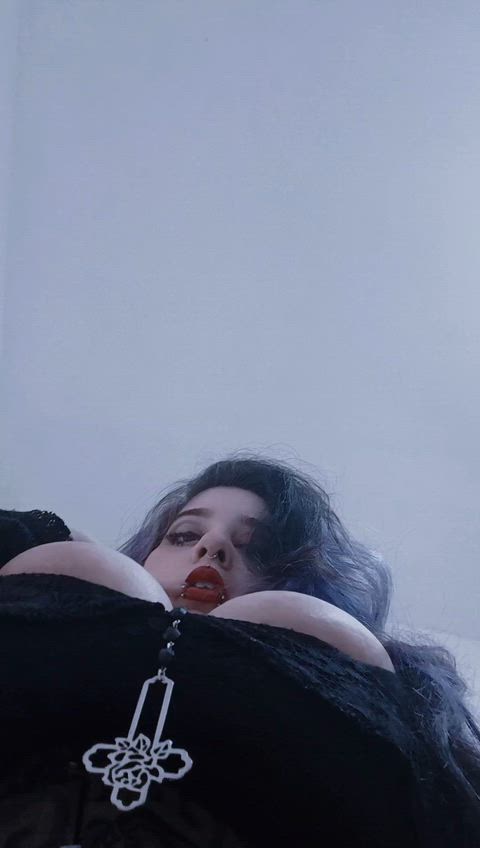Alt Amateur Big Tits Boobs Chubby Goth Latina OnlyFans Raven Tits Porn GIF by raven.roth