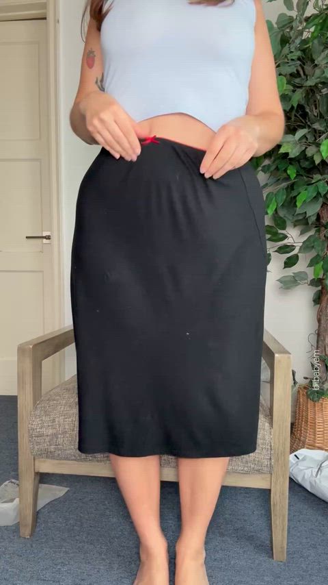 little waist, biiiig ass