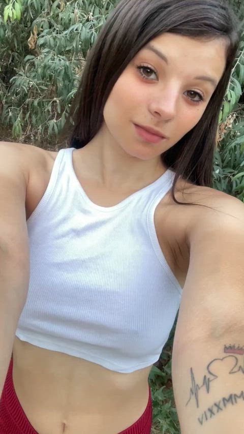 I delight your eyes with my tits in the forest