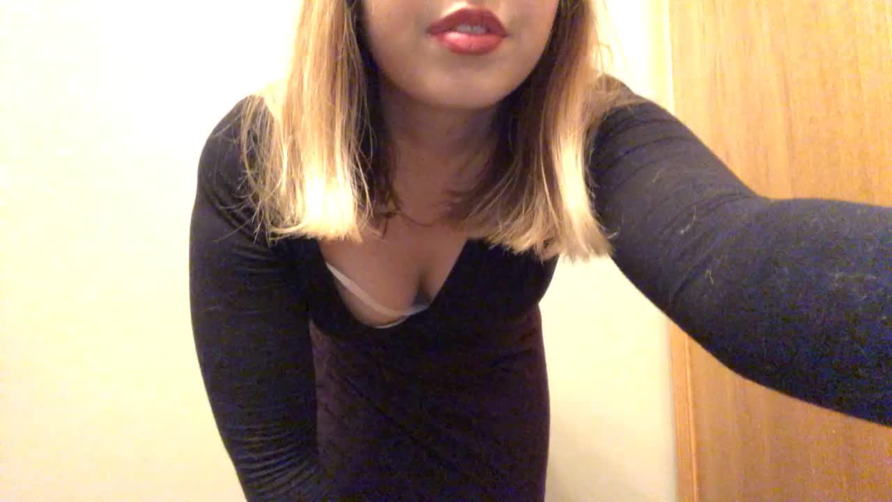 I thought this outfit was cute enough to warrant a little ace reveal at the end of the vid