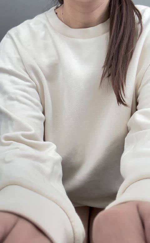 Does my saggy tits turn you on F30