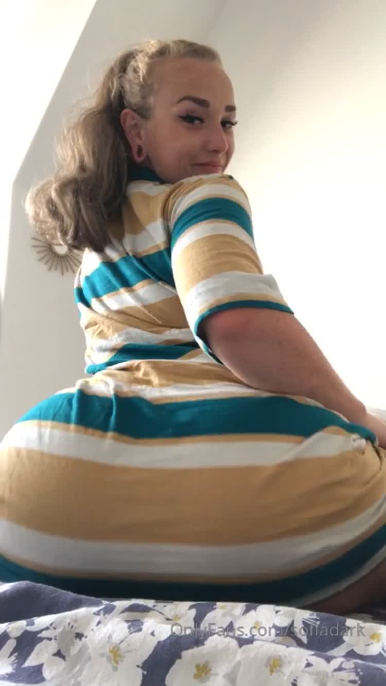 Sofia dark twerking