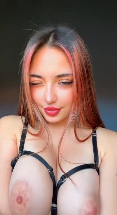 do pale goths attract you?