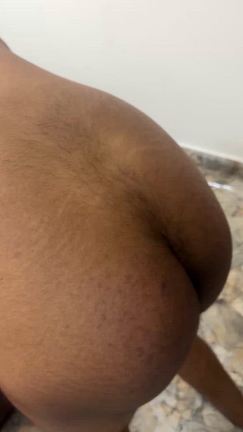 (m)Sitting is cancelled for today 😅🍑