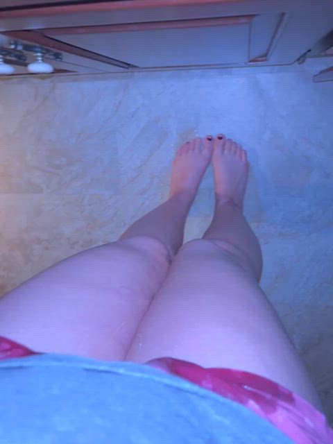 F19 Wetting my pjs like a bad little piss slut