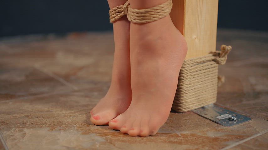 Hashing and sweet struggling on tip toes