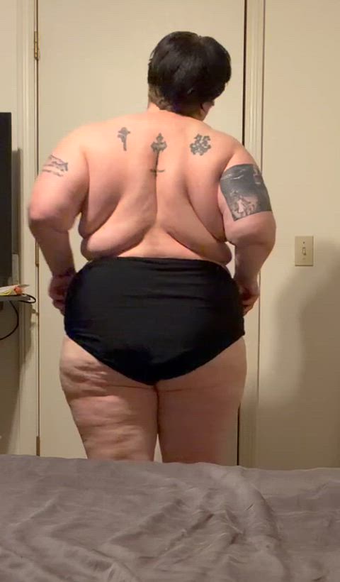 Oops, you caught me undressing and I didn’t notice 😏