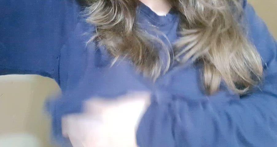 You cumming between my tits or on my pussy?