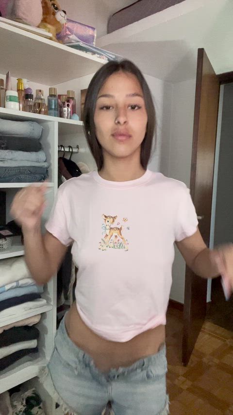 I know you're going to love staring at my naked body