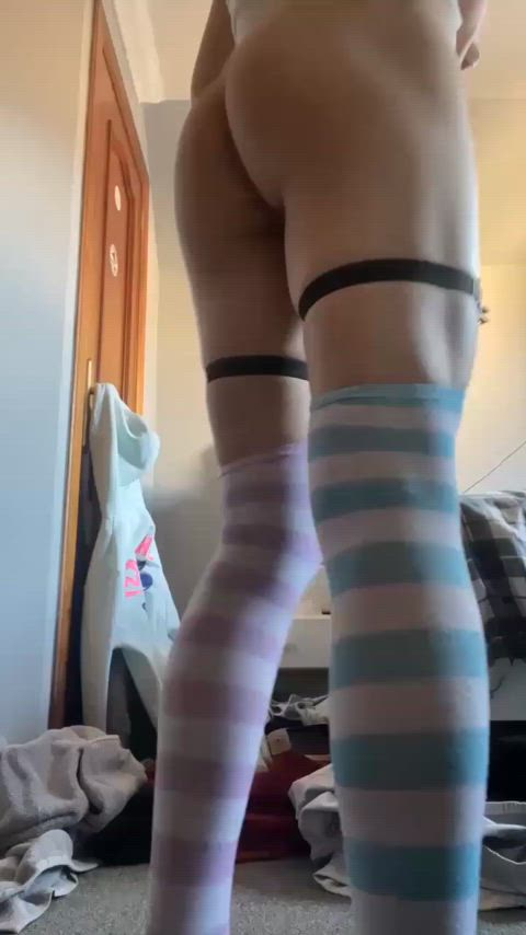 Merry chrismine boyzzz! :3 (with rizz.. and late)