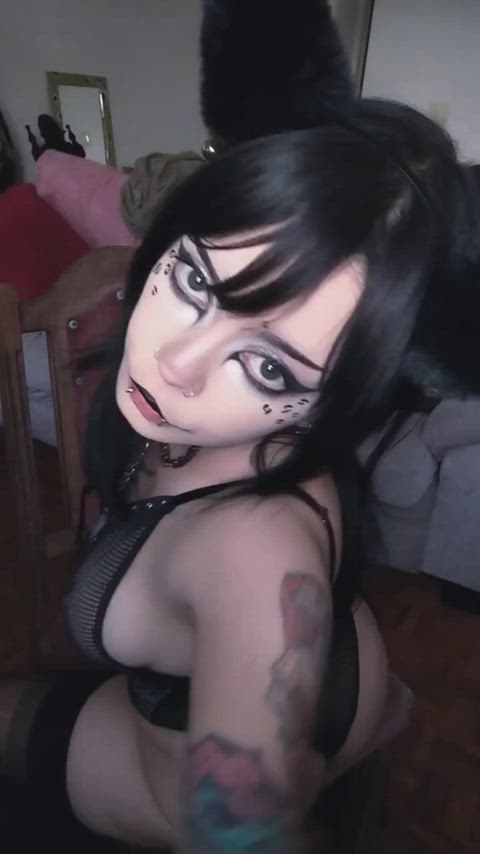 i know youre dying to squeeze it