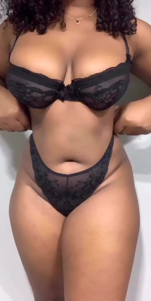 New bra and panty set 🖤🖤