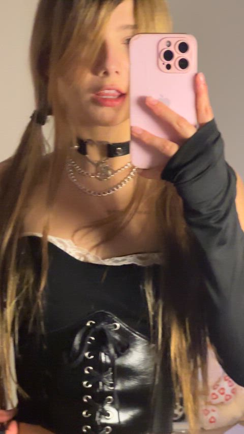 Just a cute petite for your enjoy
