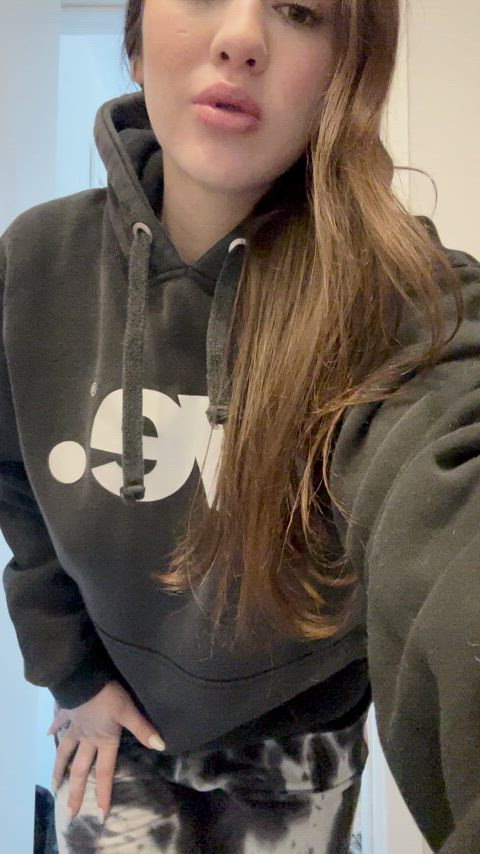 drop a ❤️ and I'll send u nudes (first 130 guys only)