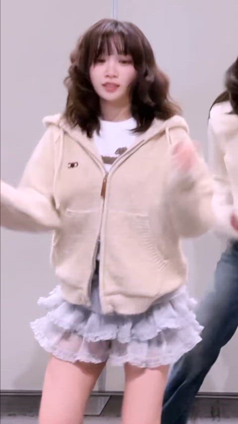 LE SSERAFIM - Chaewon