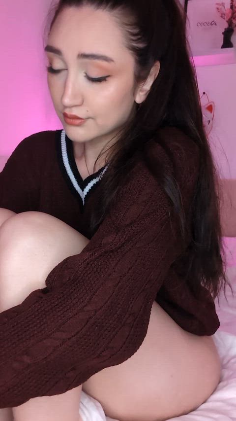 MAYbe if ur a good boy my lil dick can get bigger hehe 😝