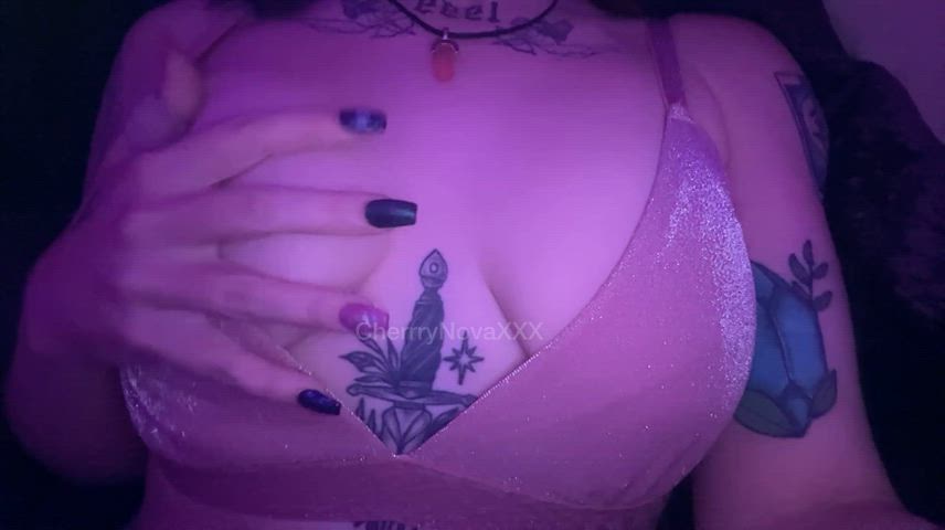 hope ya had a wonderful holiday! :3 here are my tits