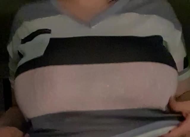 How about just some slow-motion bouncing boobs? 😏 34