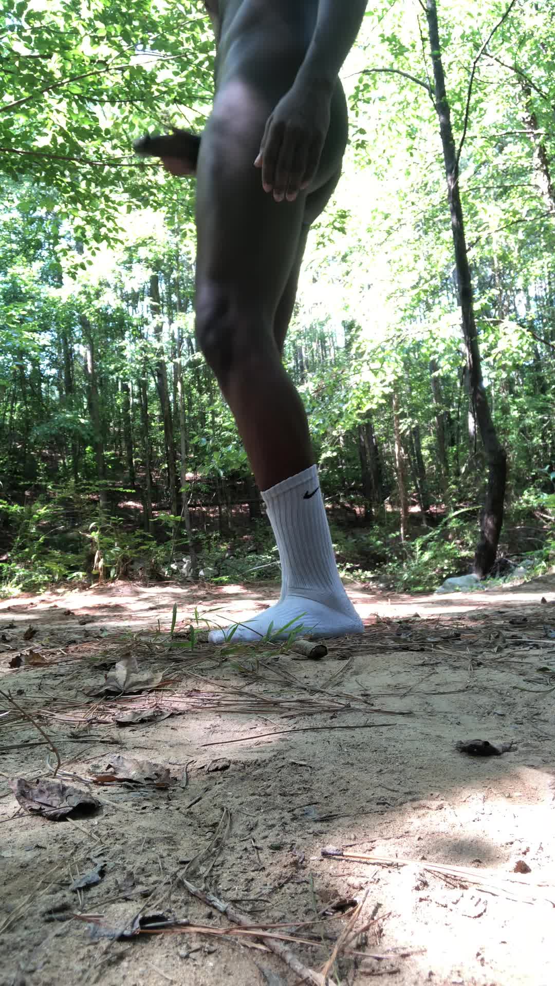 Someone I know definitely spotted me naked on this trail today 🤭