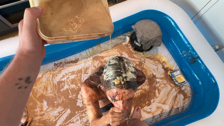 Humiliating wet and messy blowjob. Good little slut just keeps on sucking though 😈